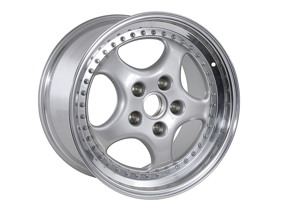 18-Zoll-Leichtmetallrad hinten, Silbermetallic. Porsche 964 Turbo 3.6L