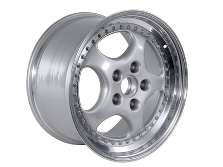 18-Zoll-Leichtmetallrad vorn, Silbermetallic. Porsche 964 Turbo 3.6L