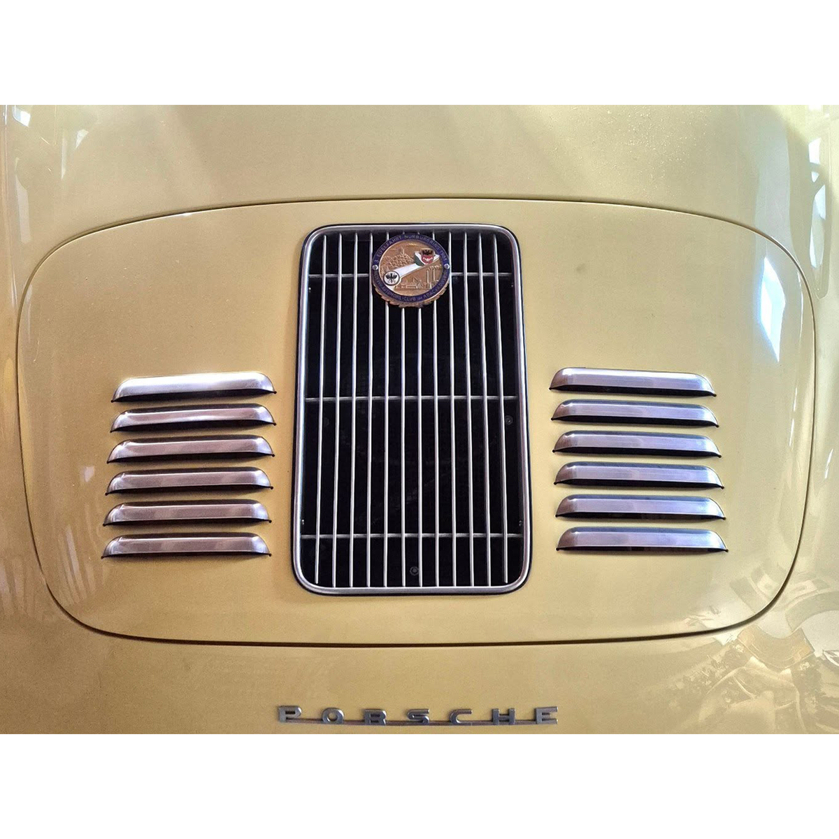 GT-Style Aluminum Bonnet with Vents – Porsche 356 Cabriolet