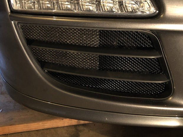 Seitliche (Kühler-)Gitter für die Frontstoßstange. Porsche 997 Gen 2 GTS / Modelle mit Aerokit-Frontstoßstange