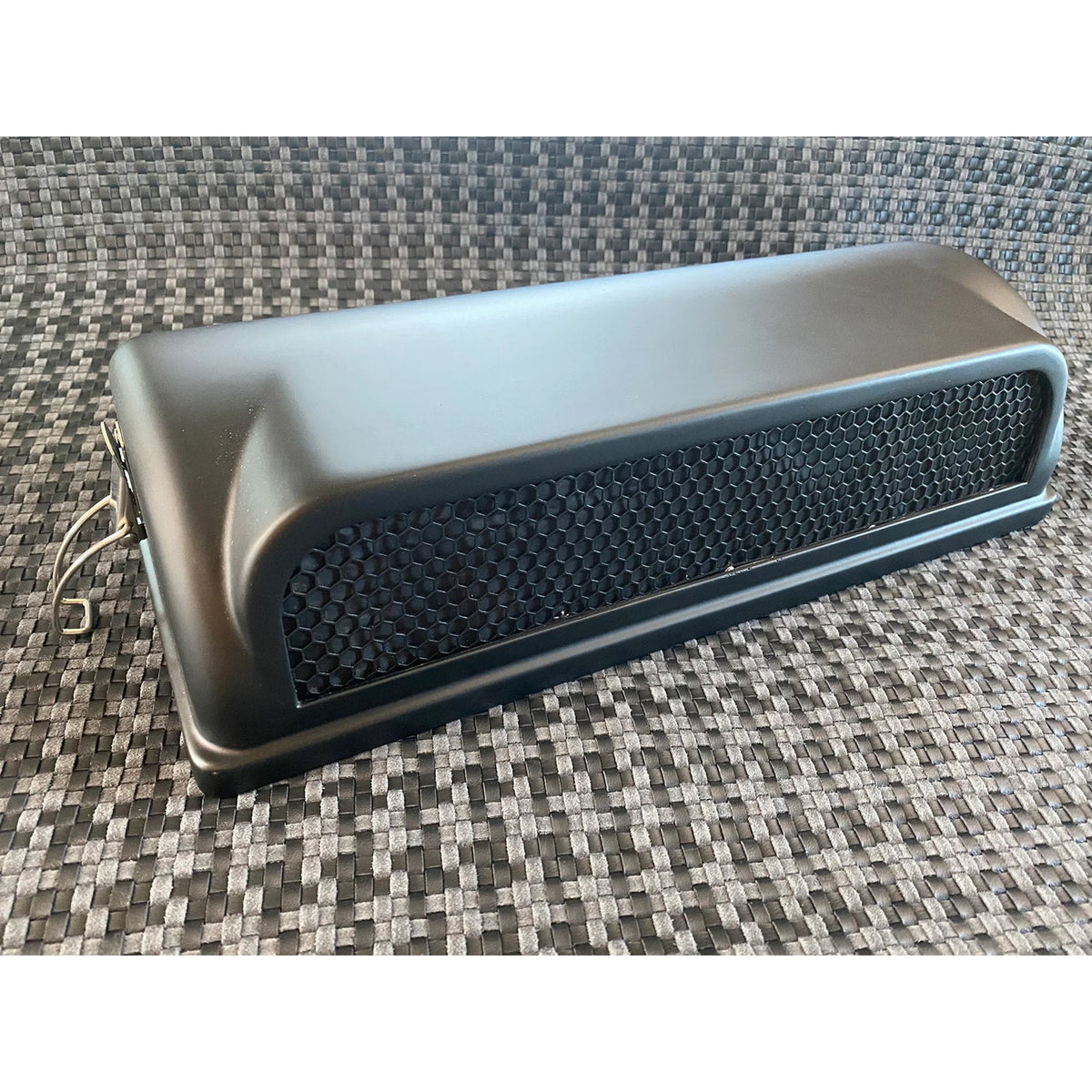 OEM Carbon-Luftfilterabdeckung (Mattschwarz) mit Netz & Logo | Porsche 911 CIS (1973-83)
