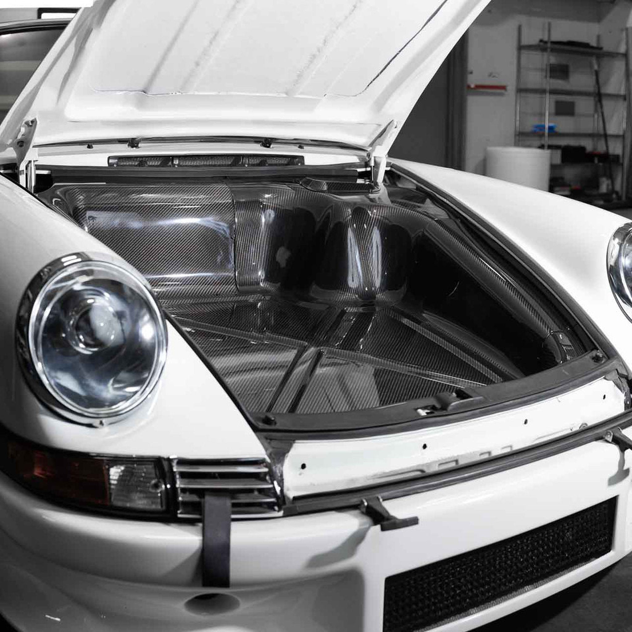 Kohlefaser-Frunk LHD mit manuellen Bremsen | Porsche 911 1974 – 1976 | Rennline