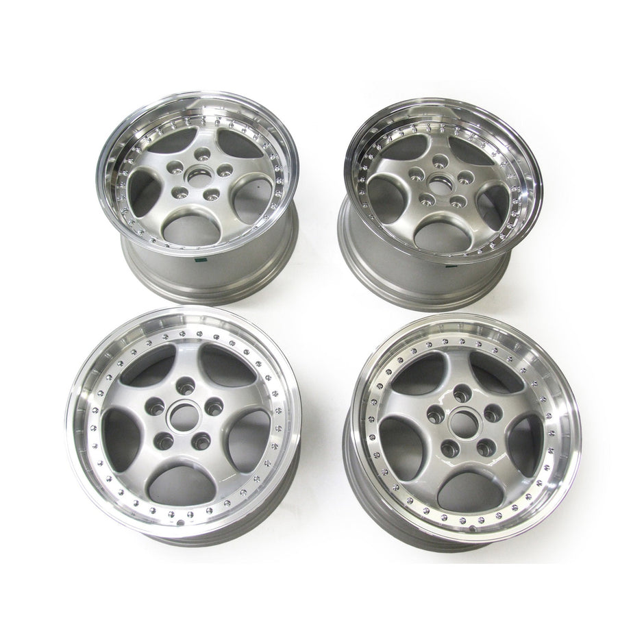 18" Multi-piece Alloy Wheel – Silver