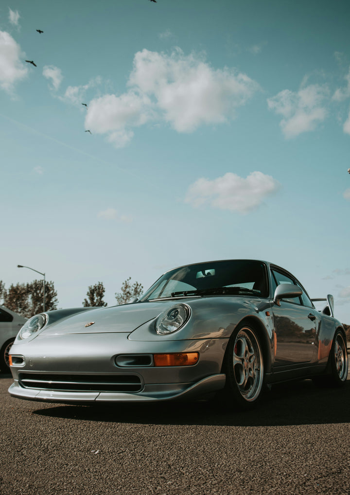 993